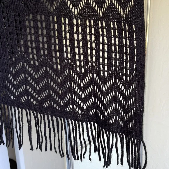 Black Soft Knit Poncho one Size - Picture 3 of 5